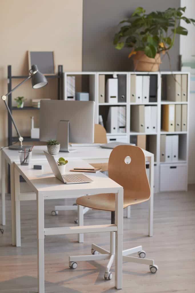 irodák cégek szolgáltatás